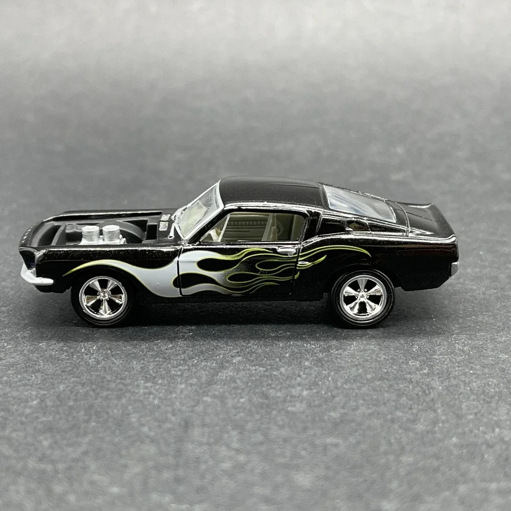 Johnny Lightning 1968 '68 Shelby‎ GT500 Car Metallic Black Flames Diecast 1/64